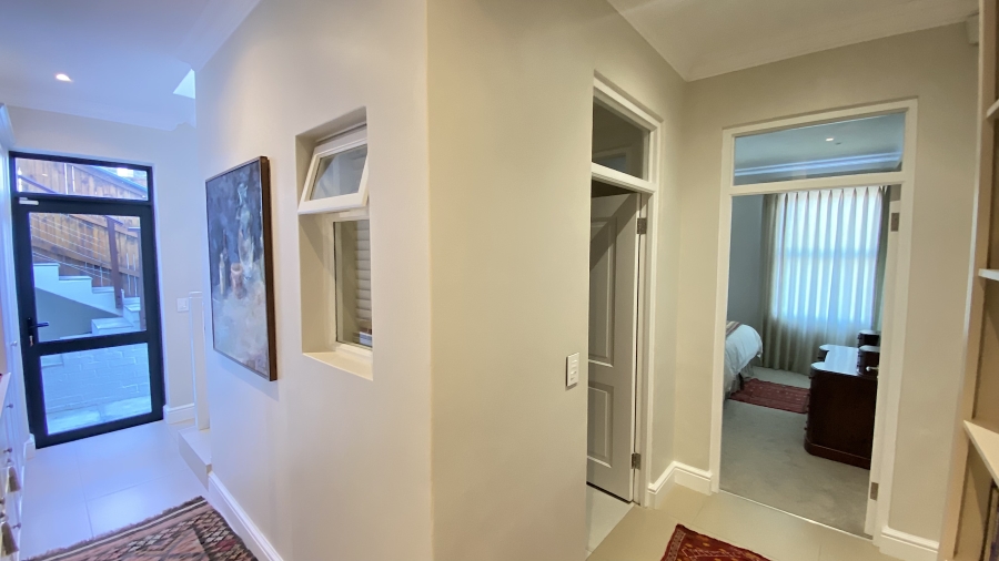 4 Bedroom Property for Sale in Scarborough Western Cape